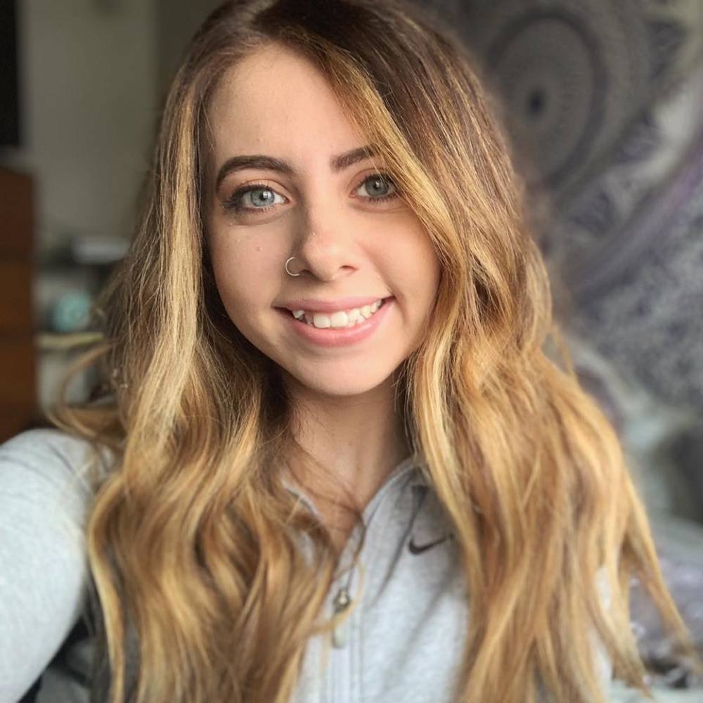 Meet your Posher, Samantha